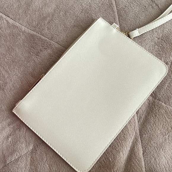 Mrs Wristlet Clutch Wallet Travel Pouch in Cream - Picture 3 of 4